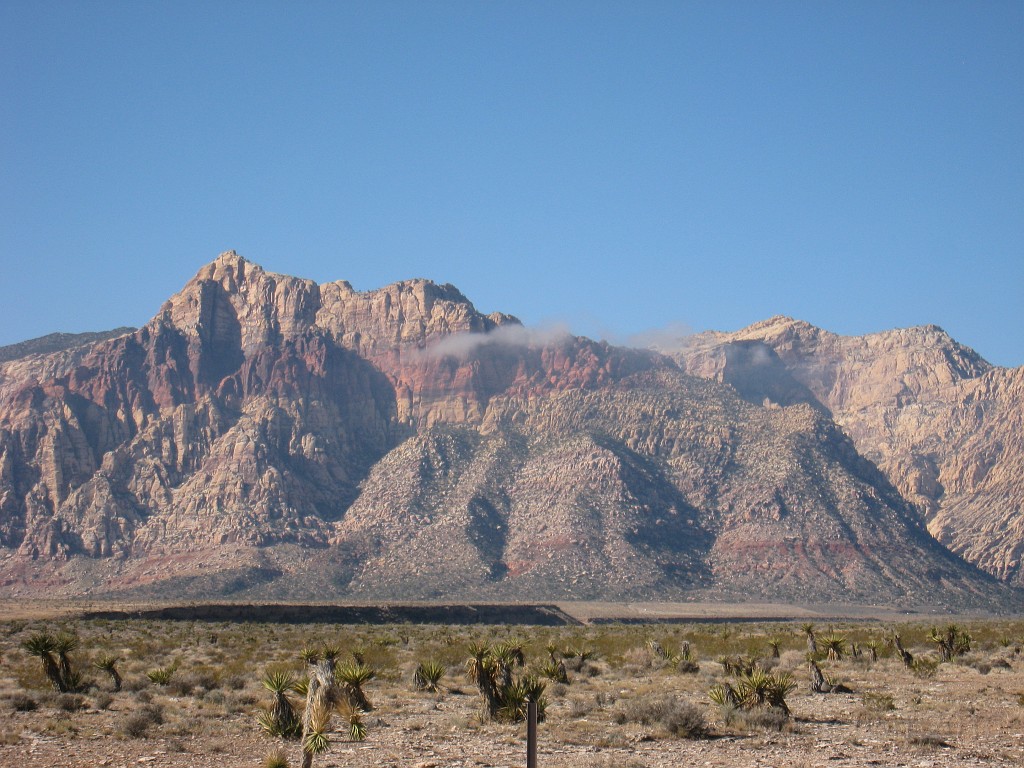 Las Vegas 2010 - Red Rock 0141.JPG - The 2010 Las Vegas Fire - Ice and Sweat Tour. Half Marathon, Red Rock Canyon, Casinos, Valley of Fire.... and buffets!